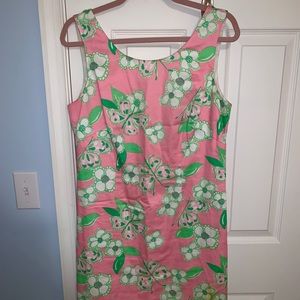 Lilly Pulitzer Floral Shift Dress in Size 10